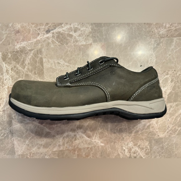 Red Wing Shoes Women’s Static Discharge Safety Toe Shoes. Size 10. New w/o box. - Picture 6 of 8